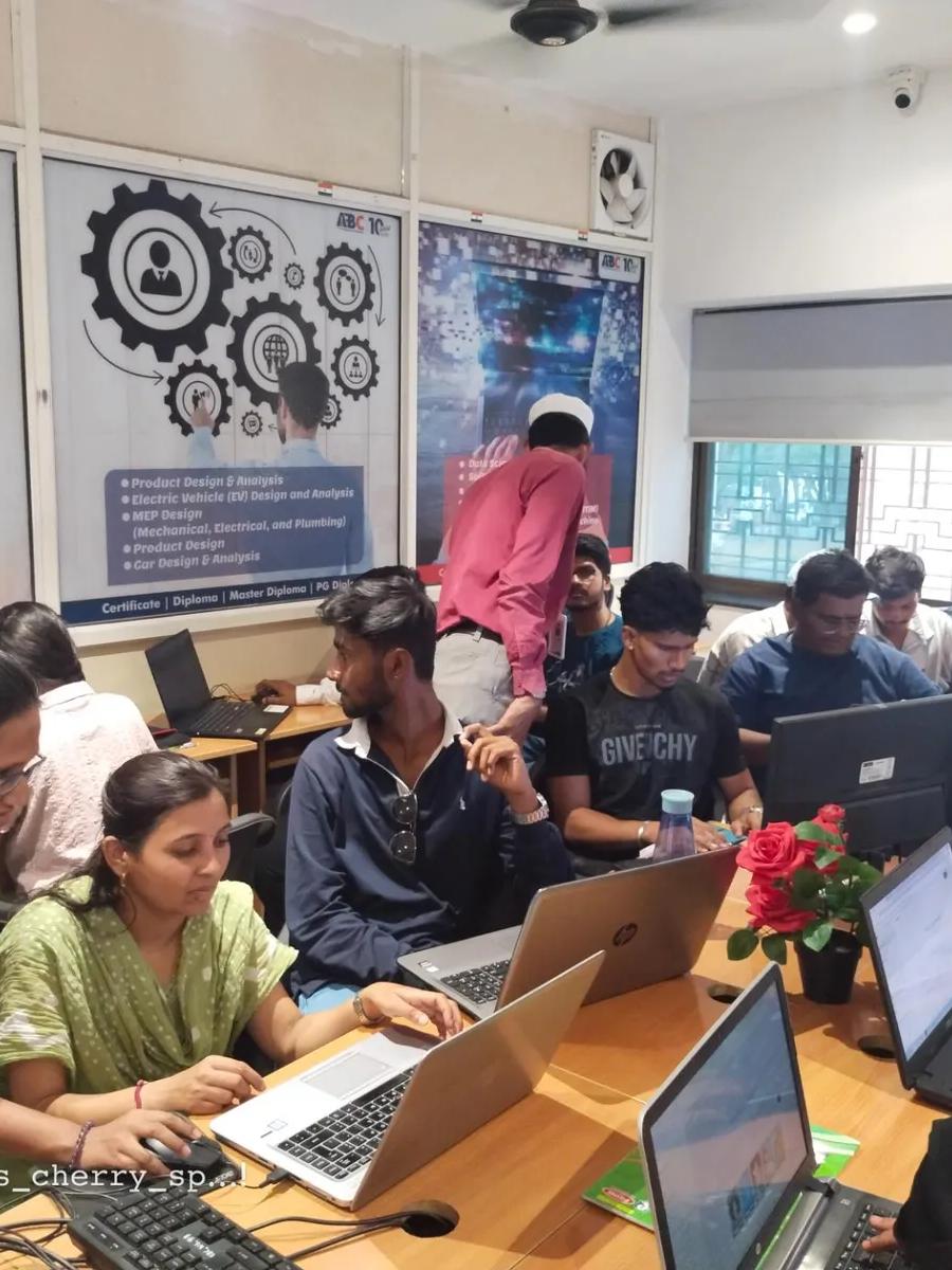 MCA and BCA Graduates in Pune: Top 6 Add-On Courses to Complete Before Your First IT Job Interview
