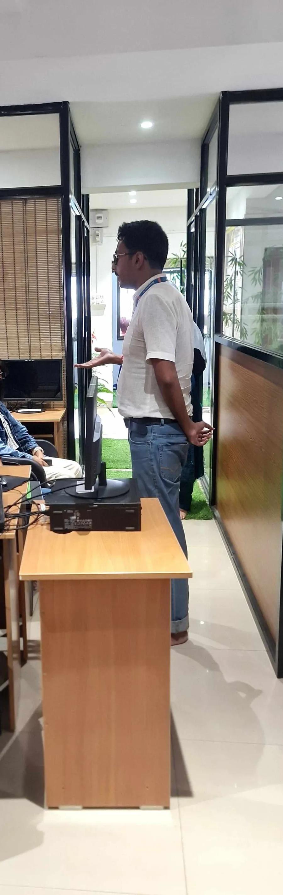 Naive Bayes Theorem in Machine Learning Explained with Real Examples (Updated May 2026)